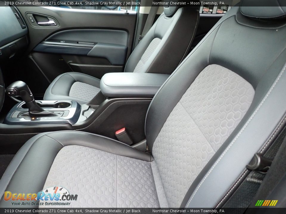 Front Seat of 2019 Chevrolet Colorado Z71 Crew Cab 4x4 Photo #21