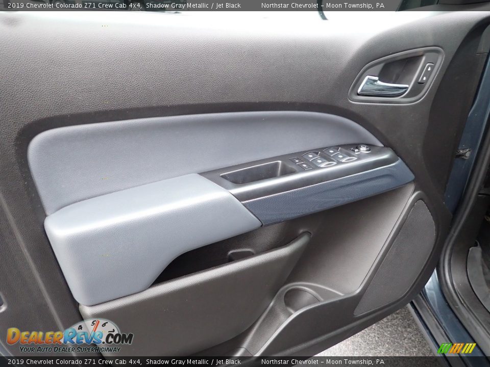 Door Panel of 2019 Chevrolet Colorado Z71 Crew Cab 4x4 Photo #25