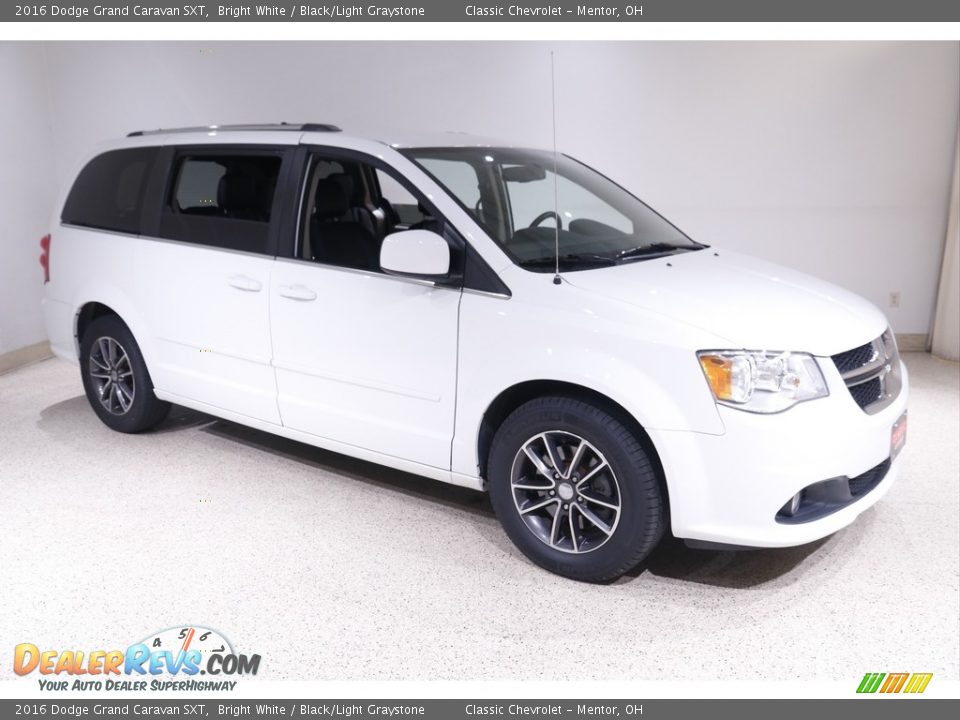 2016 Dodge Grand Caravan SXT Bright White / Black/Light Graystone Photo #1