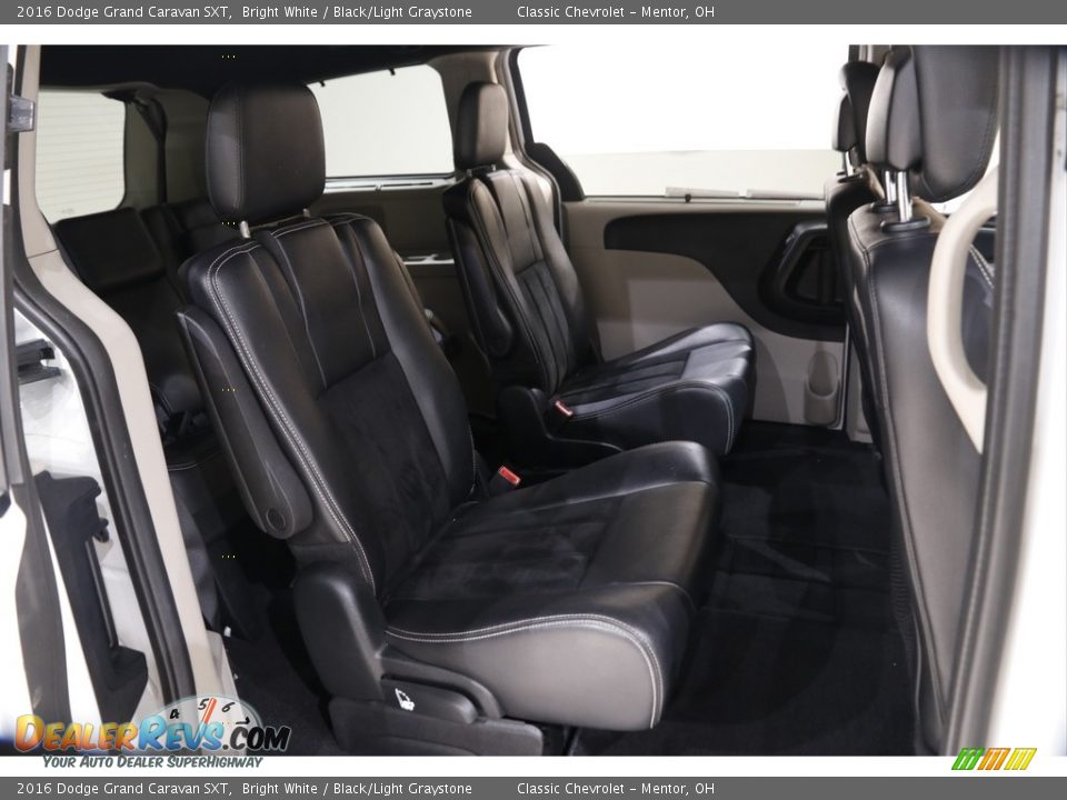 2016 Dodge Grand Caravan SXT Bright White / Black/Light Graystone Photo #17