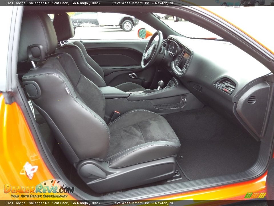 Front Seat of 2021 Dodge Challenger R/T Scat Pack Photo #15