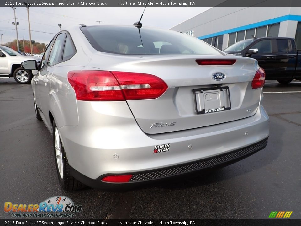 2016 Ford Focus SE Sedan Ingot Silver / Charcoal Black Photo #5