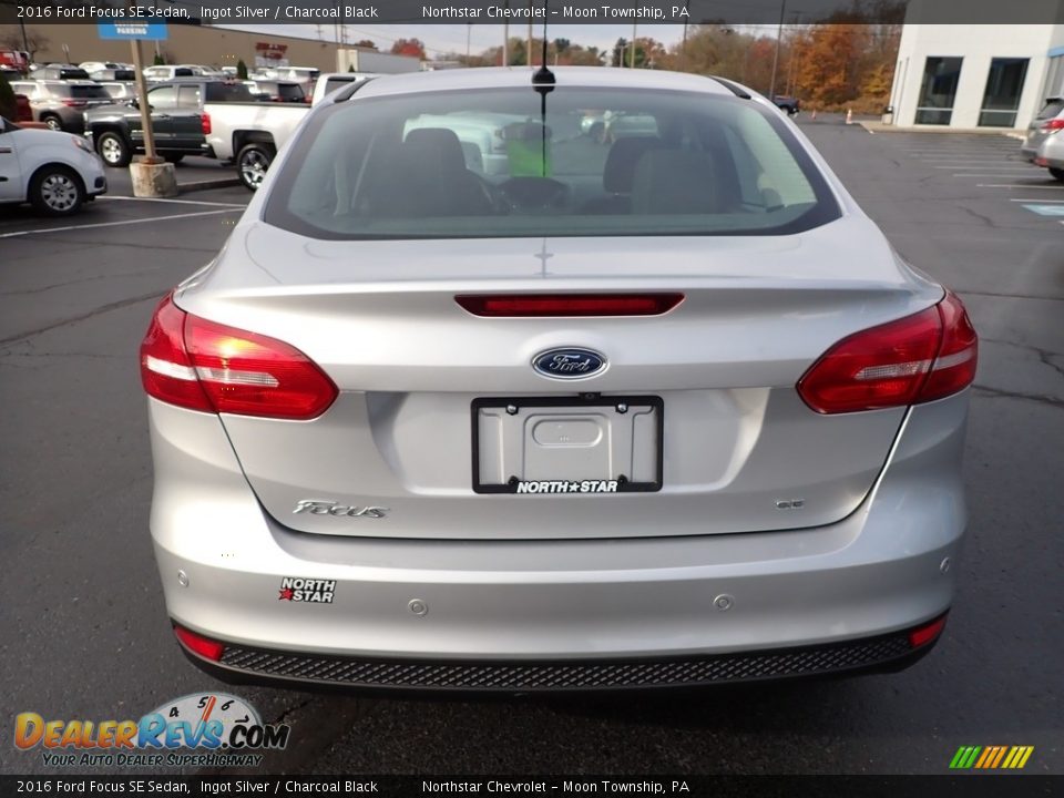 2016 Ford Focus SE Sedan Ingot Silver / Charcoal Black Photo #6
