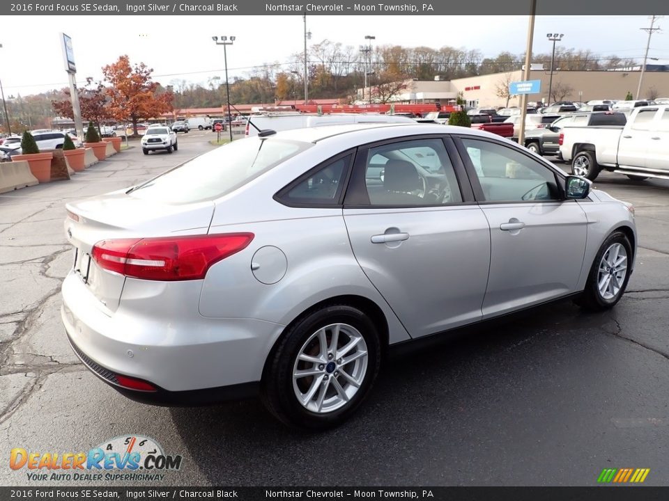 2016 Ford Focus SE Sedan Ingot Silver / Charcoal Black Photo #9