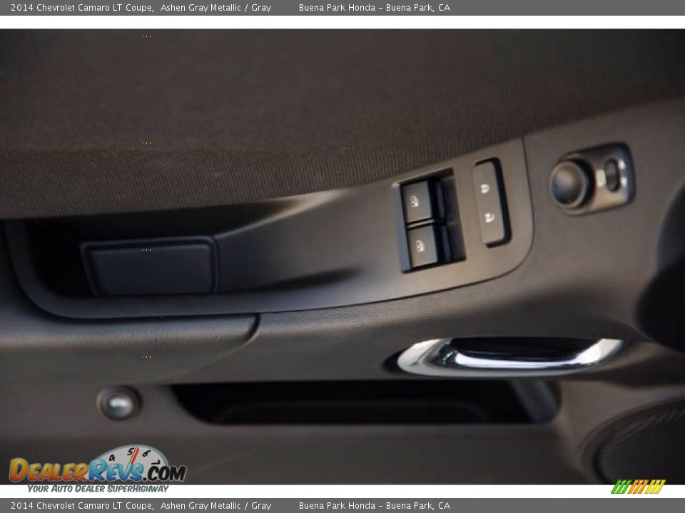 2014 Chevrolet Camaro LT Coupe Ashen Gray Metallic / Gray Photo #24