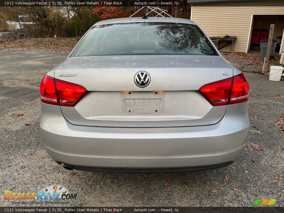 2013 Volkswagen Passat 2.5L SE Reflex Silver Metallic / Titan Black Photo #5