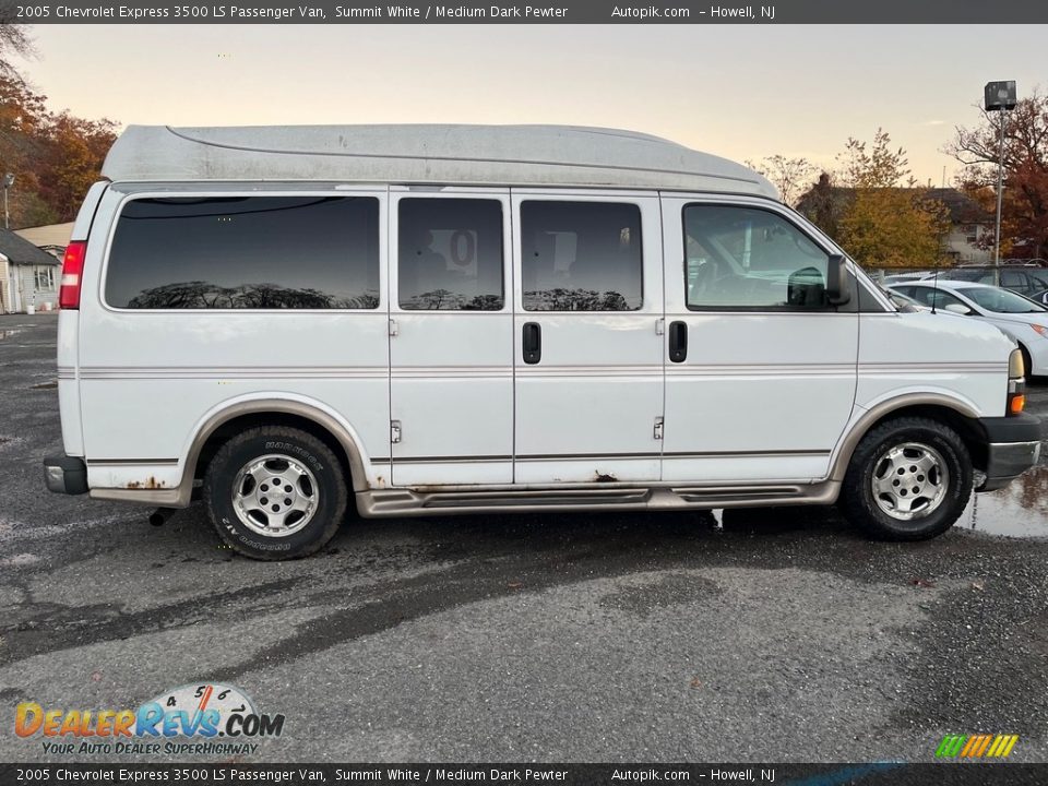 2005 Chevrolet Express 3500 LS Passenger Van Summit White / Medium Dark Pewter Photo #2