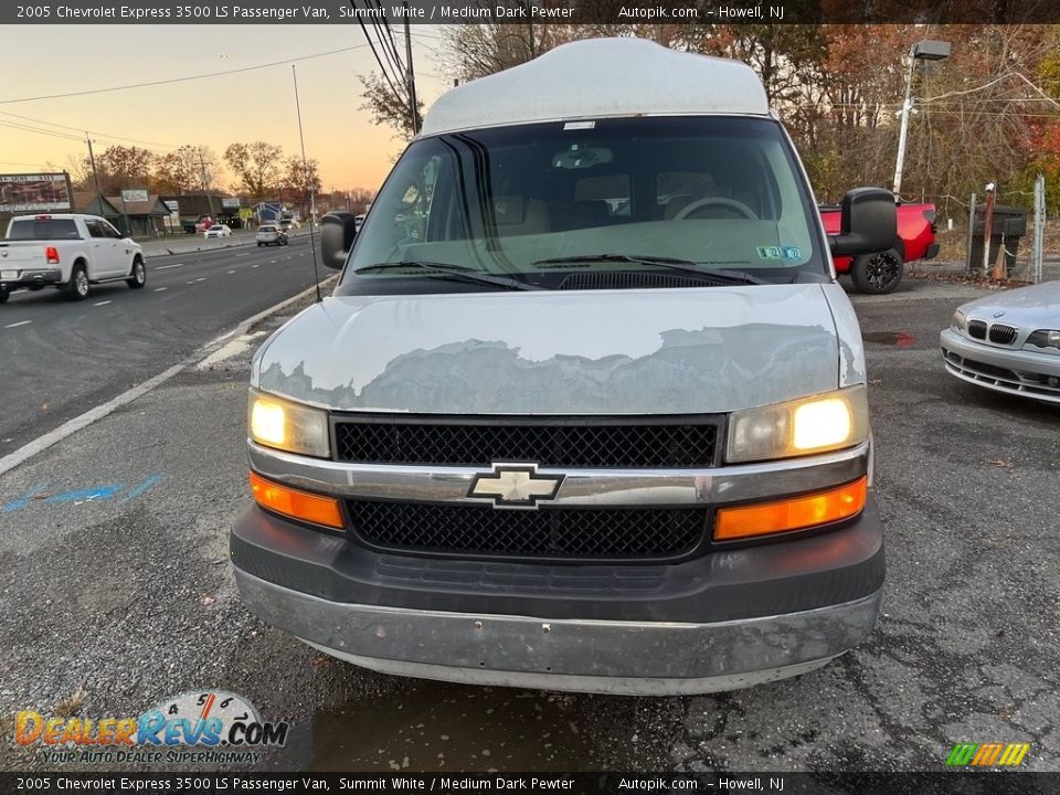 2005 Chevrolet Express 3500 LS Passenger Van Summit White / Medium Dark Pewter Photo #8