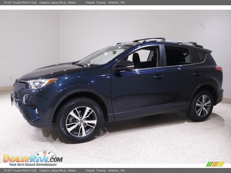 2018 Toyota RAV4 XLE Galactic Aqua Mica / Black Photo #3