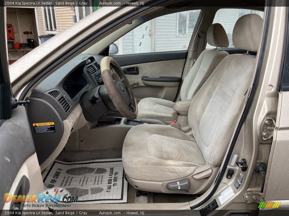 2004 Kia Spectra LX Sedan Sand Beige / Gray Photo #11