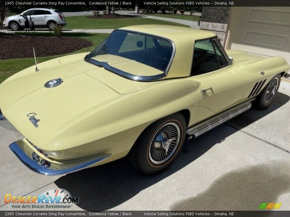 1965 Chevrolet Corvette Sting Ray Convertible Goldwood Yellow / Black Photo #9