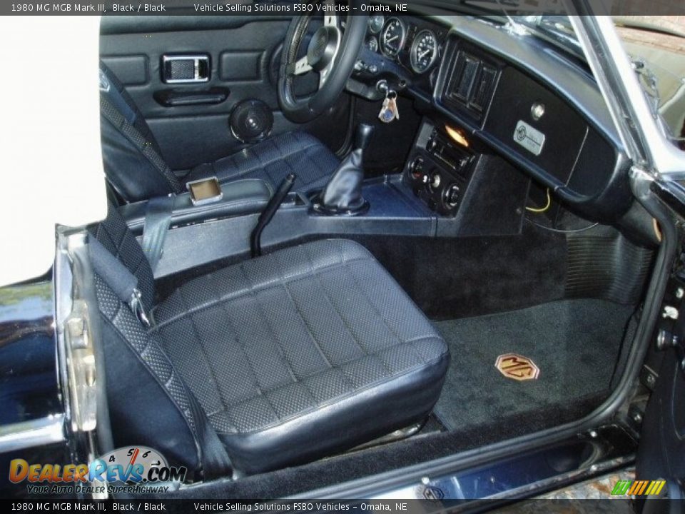 Front Seat of 1980 MG MGB Mark III Photo #4