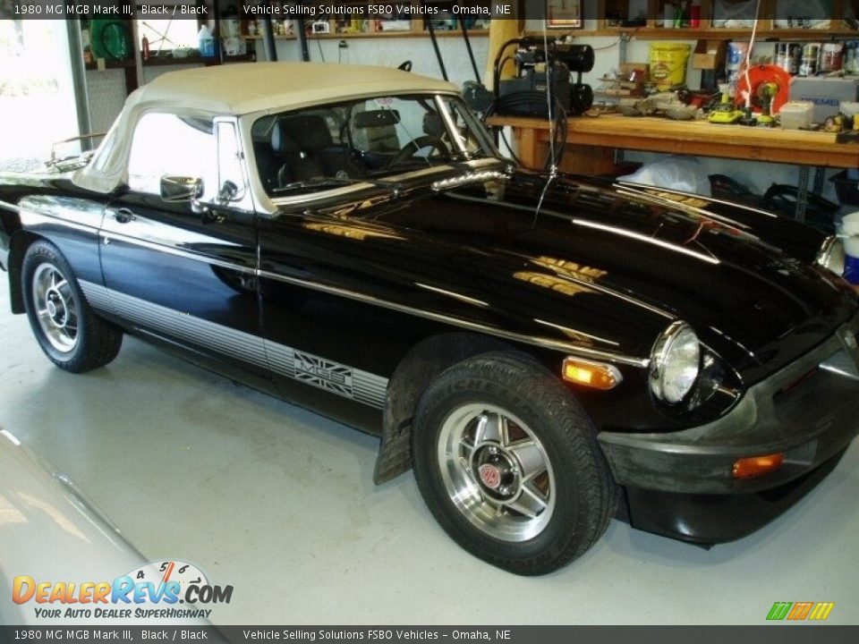 Front 3/4 View of 1980 MG MGB Mark III Photo #15
