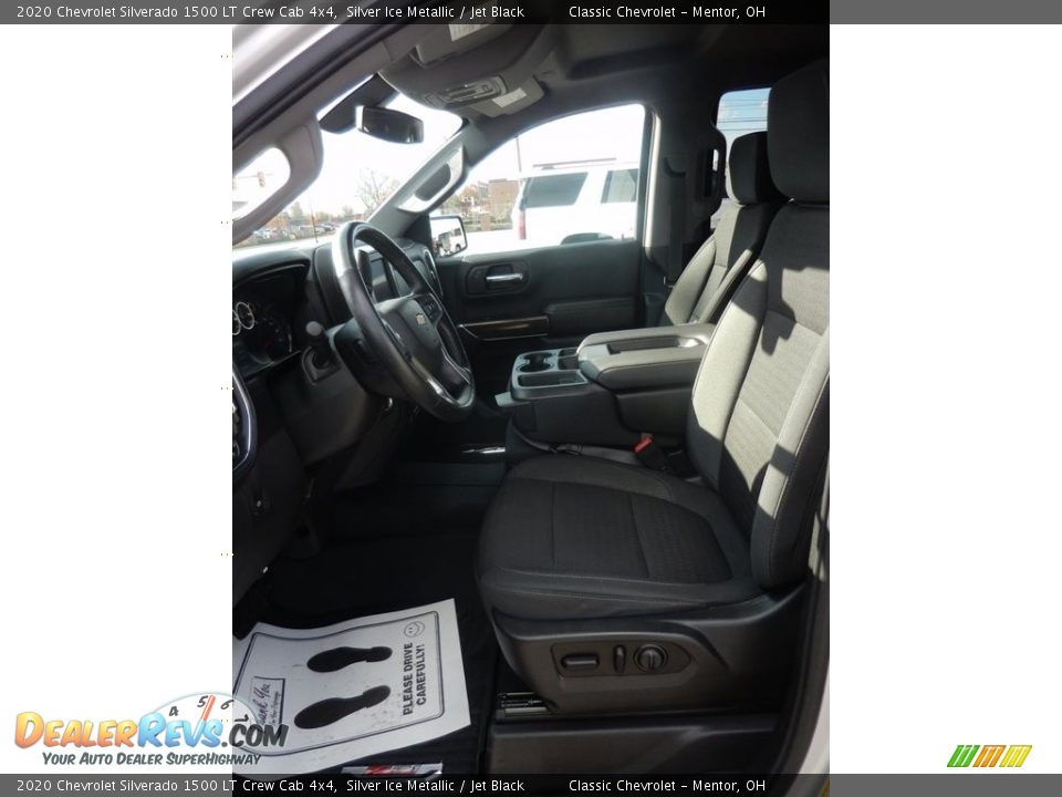 2020 Chevrolet Silverado 1500 LT Crew Cab 4x4 Silver Ice Metallic / Jet Black Photo #9