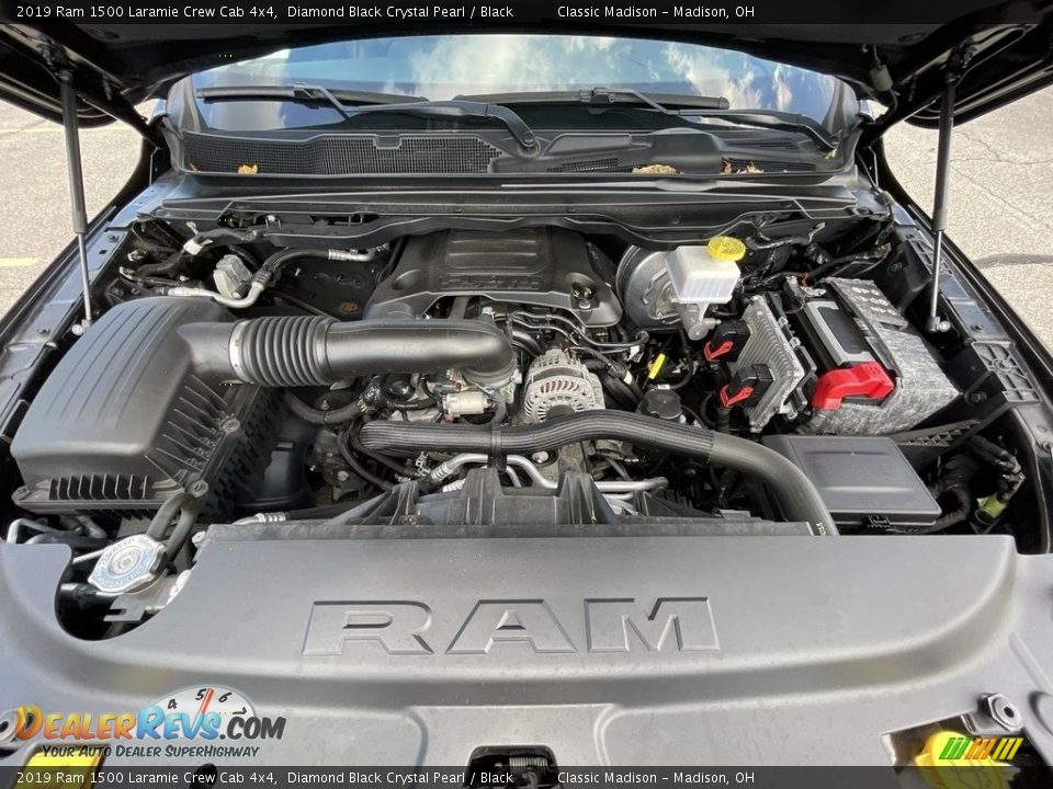 2019 Ram 1500 Laramie Crew Cab 4x4 Diamond Black Crystal Pearl / Black Photo #18