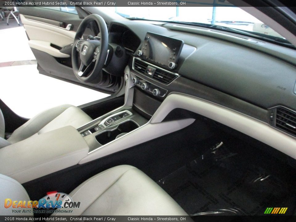 Dashboard of 2018 Honda Accord Hybrid Sedan Photo #15