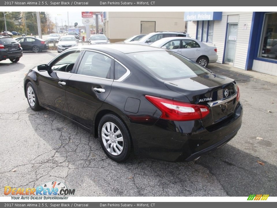 2017 Nissan Altima 2.5 S Super Black / Charcoal Photo #7