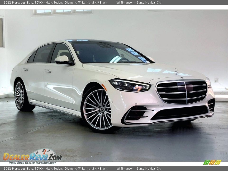 Front 3/4 View of 2022 Mercedes-Benz S 500 4Matic Sedan Photo #12