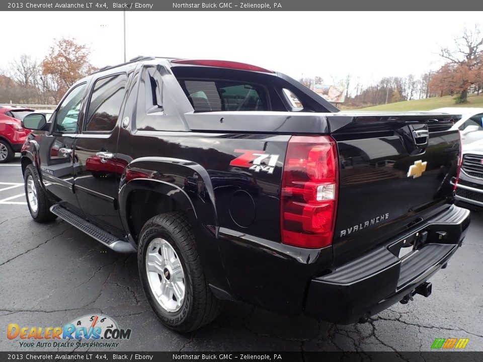 2013 Chevrolet Avalanche LT 4x4 Black / Ebony Photo #11