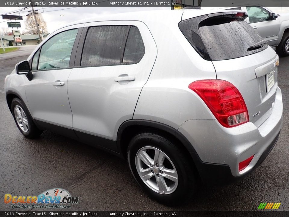 2019 Chevrolet Trax LS Silver Ice Metallic / Jet Black Photo #6