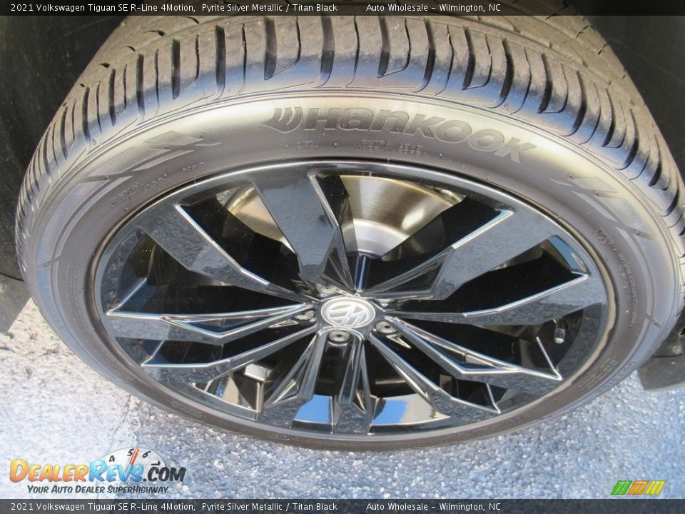 2021 Volkswagen Tiguan SE R-Line 4Motion Pyrite Silver Metallic / Titan Black Photo #7