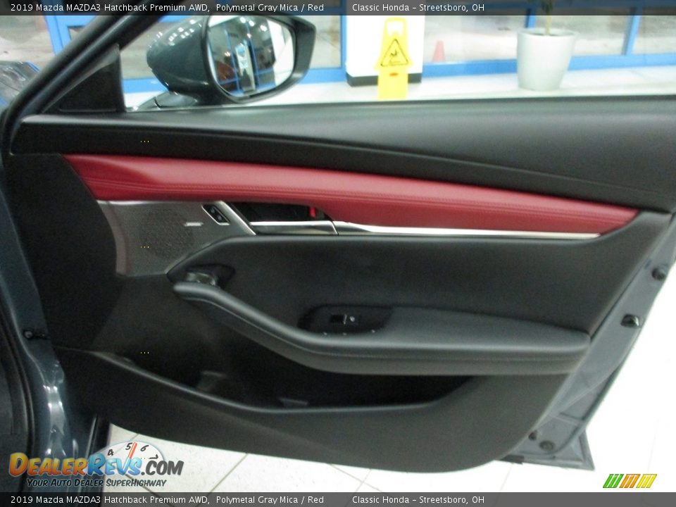 2019 Mazda MAZDA3 Hatchback Premium AWD Polymetal Gray Mica / Red Photo #15