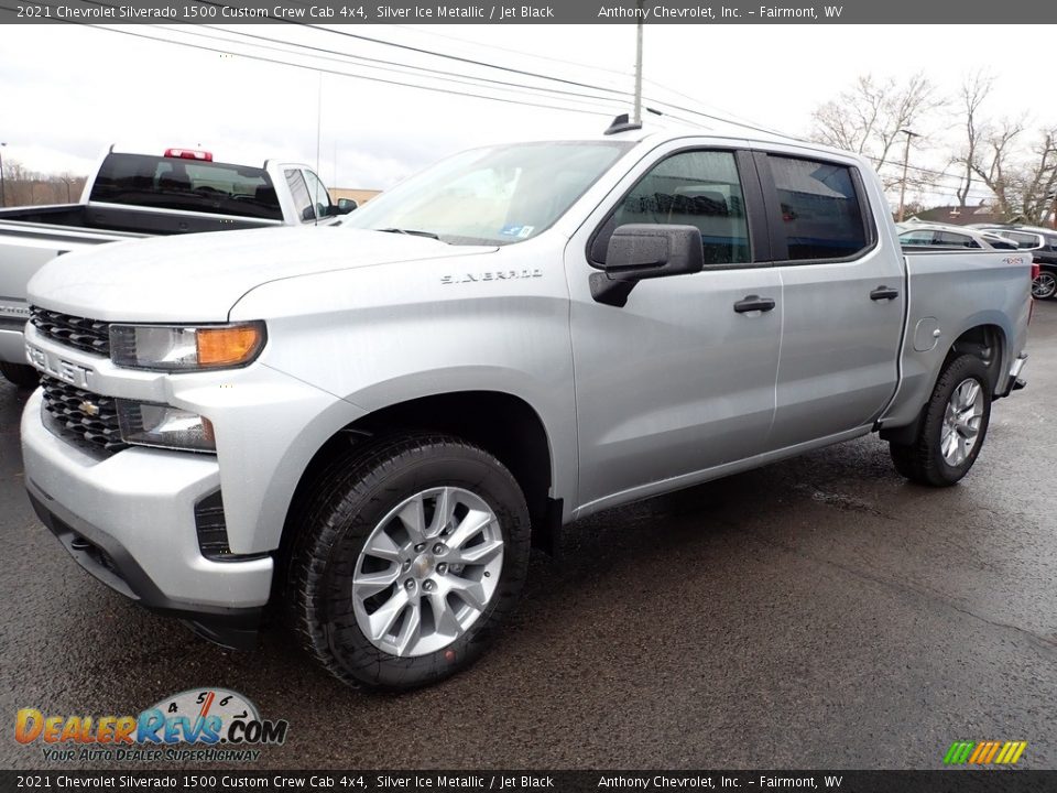 2021 Chevrolet Silverado 1500 Custom Crew Cab 4x4 Silver Ice Metallic / Jet Black Photo #7