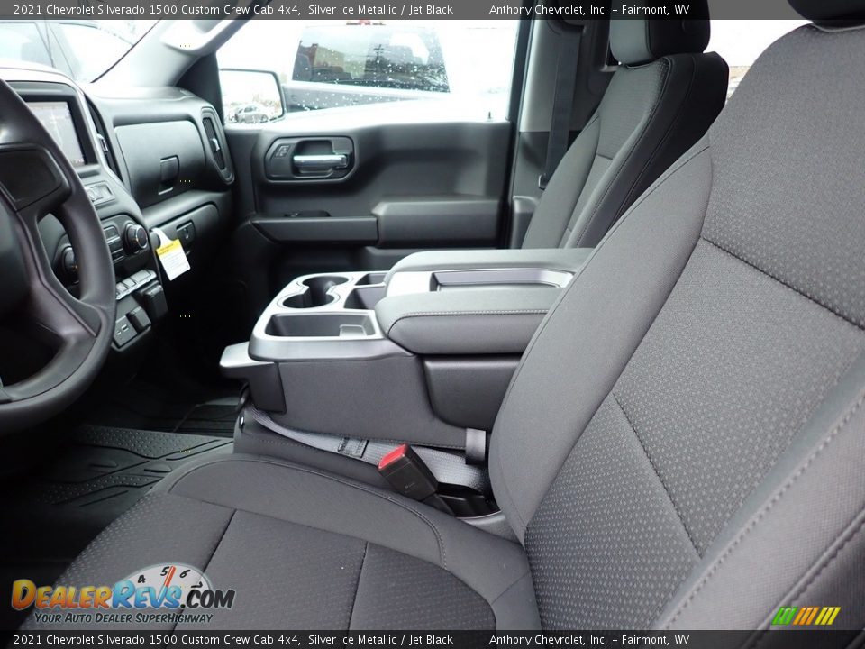 2021 Chevrolet Silverado 1500 Custom Crew Cab 4x4 Silver Ice Metallic / Jet Black Photo #10
