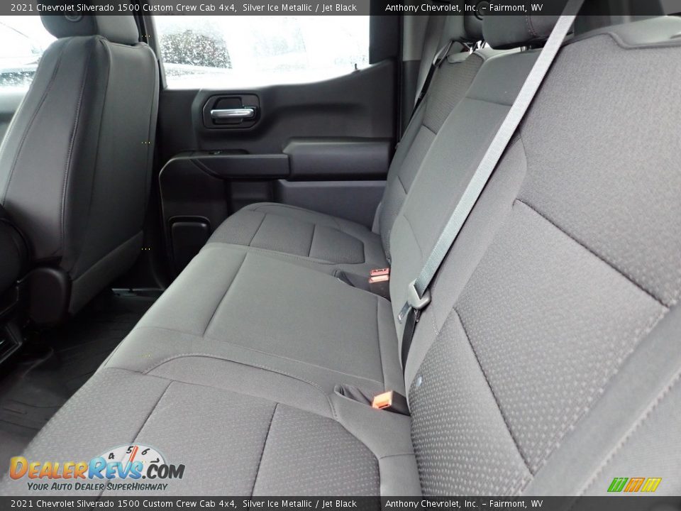 2021 Chevrolet Silverado 1500 Custom Crew Cab 4x4 Silver Ice Metallic / Jet Black Photo #11