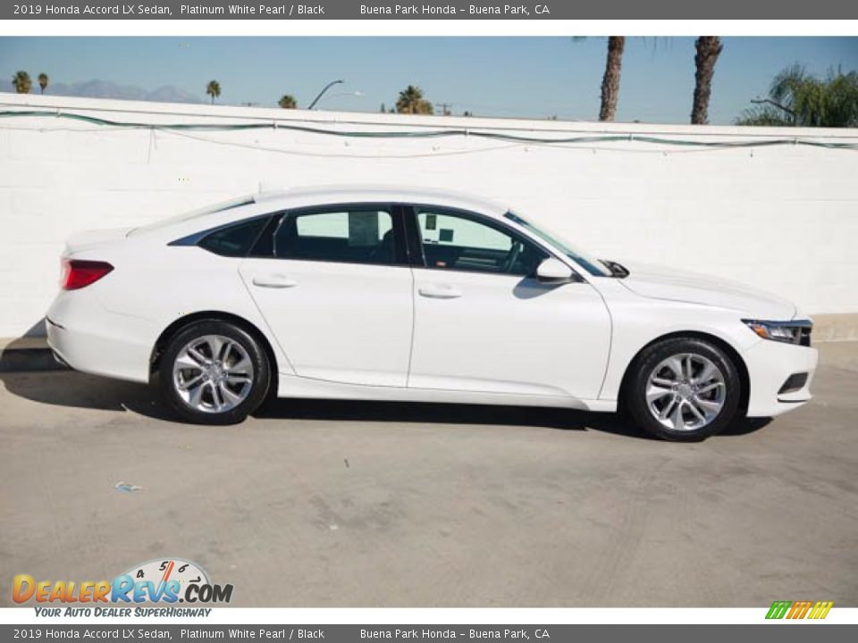 2019 Honda Accord LX Sedan Platinum White Pearl / Black Photo #14