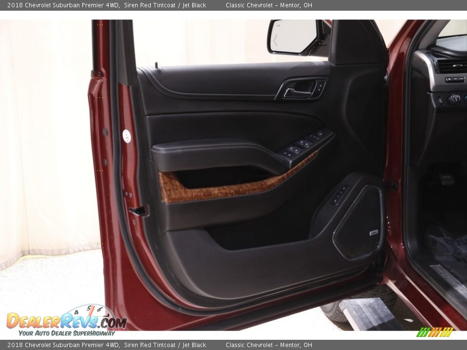 2018 Chevrolet Suburban Premier 4WD Siren Red Tintcoat / Jet Black Photo #4