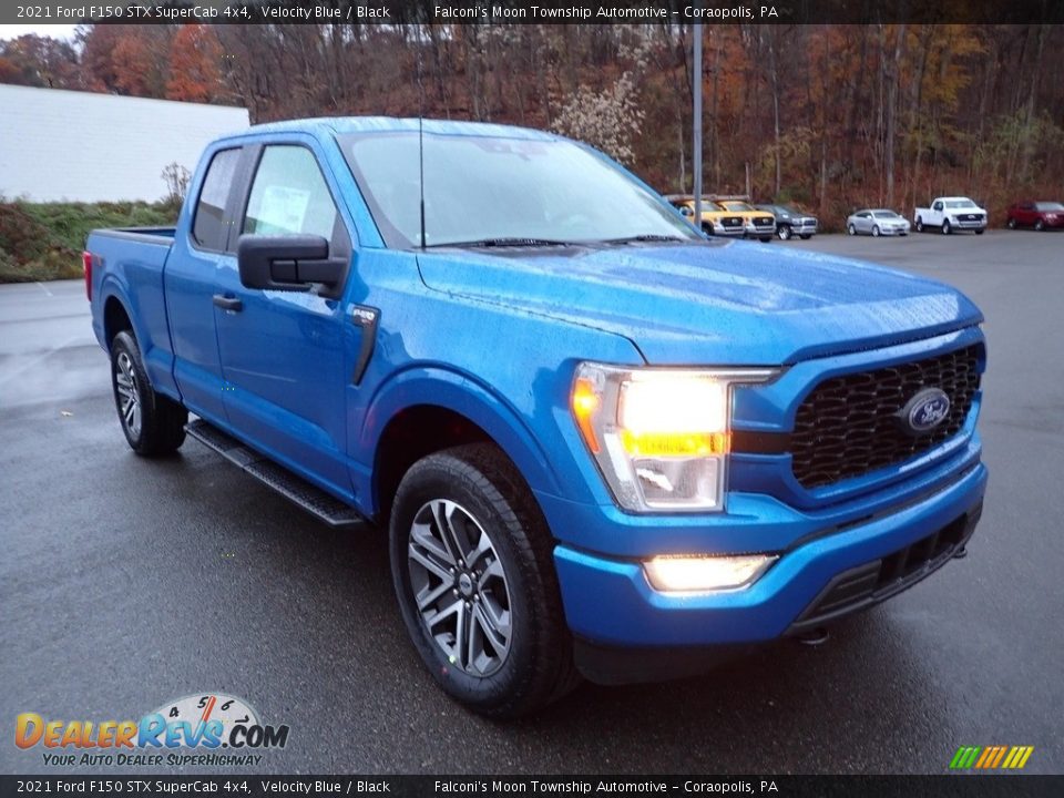 Front 3/4 View of 2021 Ford F150 STX SuperCab 4x4 Photo #8