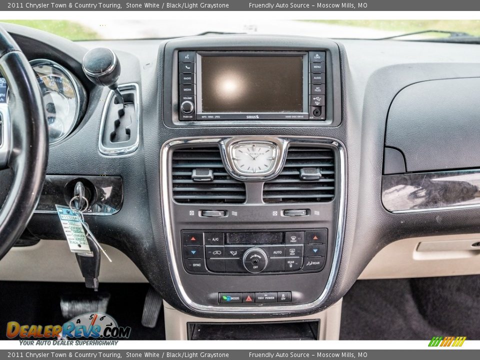 2011 Chrysler Town & Country Touring Stone White / Black/Light Graystone Photo #31