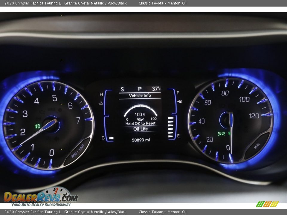 2020 Chrysler Pacifica Touring L Granite Crystal Metallic / Alloy/Black Photo #8