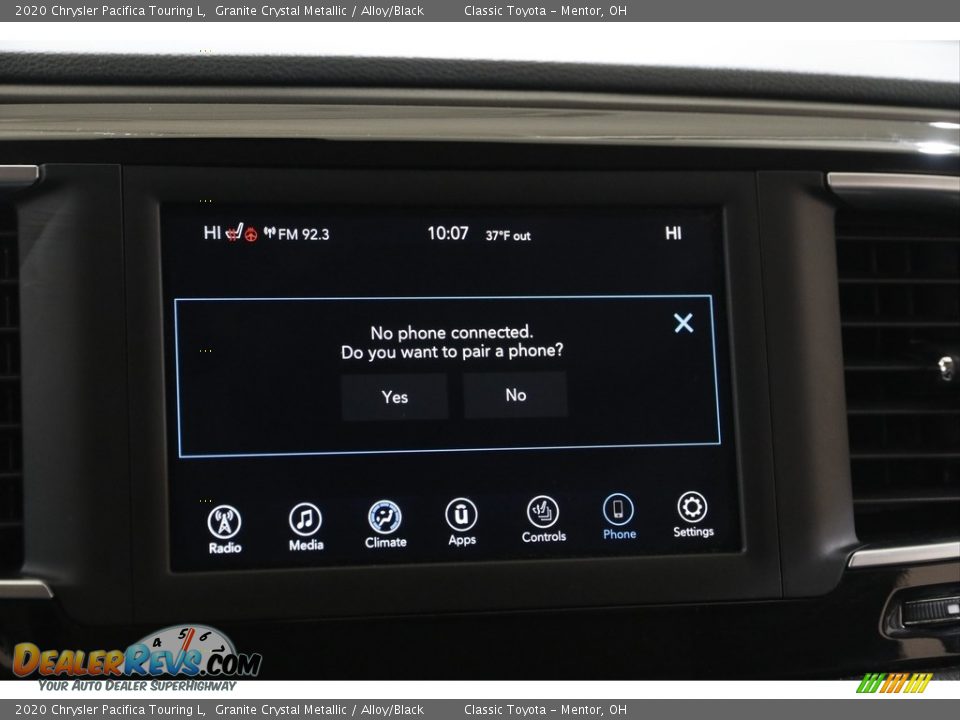 2020 Chrysler Pacifica Touring L Granite Crystal Metallic / Alloy/Black Photo #13