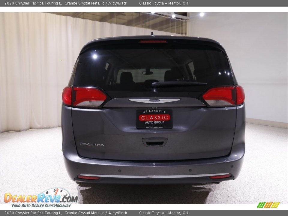 2020 Chrysler Pacifica Touring L Granite Crystal Metallic / Alloy/Black Photo #21