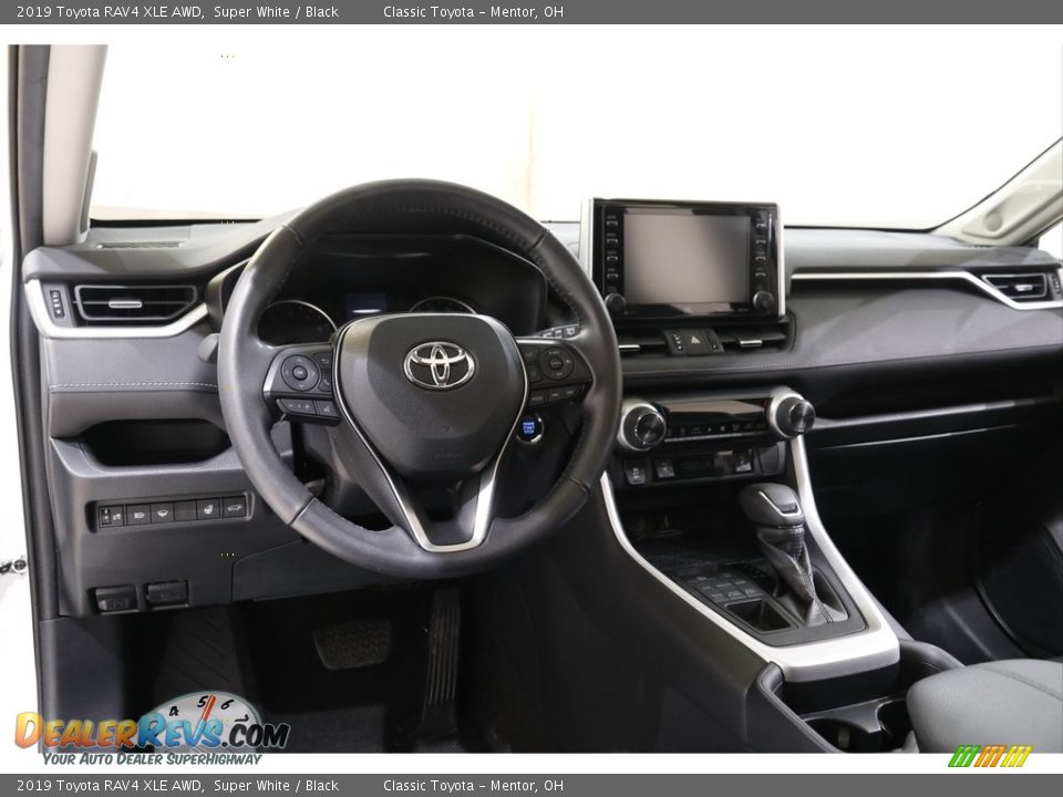2019 Toyota RAV4 XLE AWD Super White / Black Photo #6