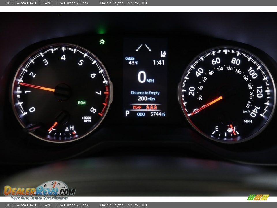 2019 Toyota RAV4 XLE AWD Super White / Black Photo #8
