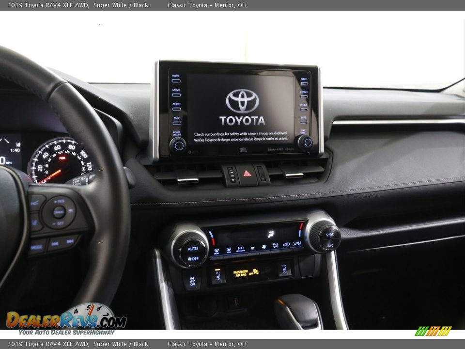 2019 Toyota RAV4 XLE AWD Super White / Black Photo #9