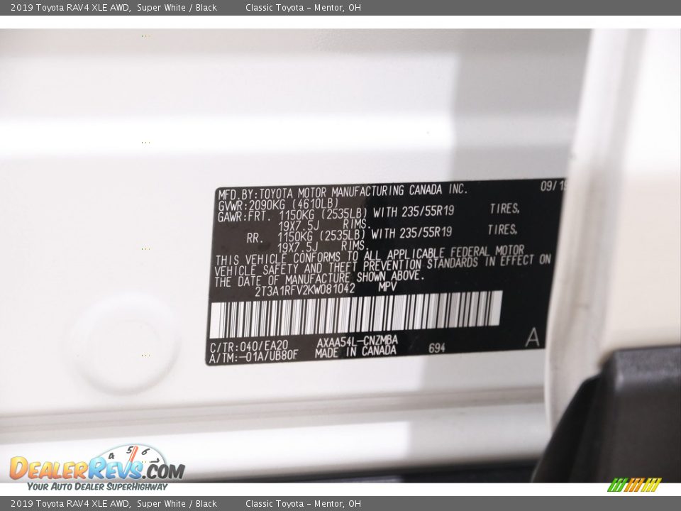 2019 Toyota RAV4 XLE AWD Super White / Black Photo #18