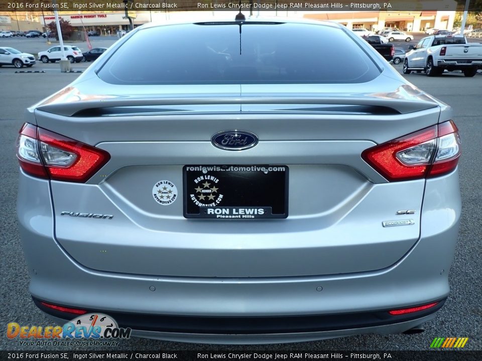 2016 Ford Fusion SE Ingot Silver Metallic / Charcoal Black Photo #4