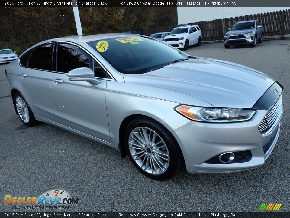 2016 Ford Fusion SE Ingot Silver Metallic / Charcoal Black Photo #8