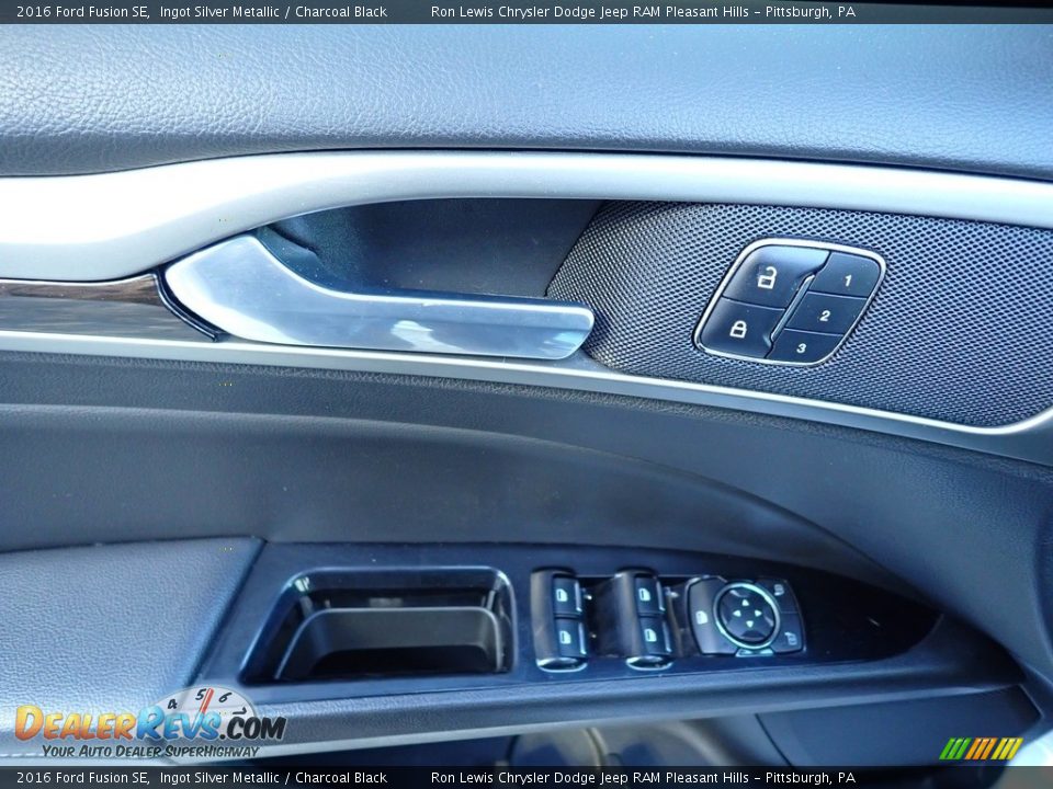 2016 Ford Fusion SE Ingot Silver Metallic / Charcoal Black Photo #14