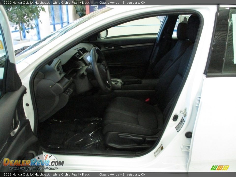 2019 Honda Civic LX Hatchback White Orchid Pearl / Black Photo #28