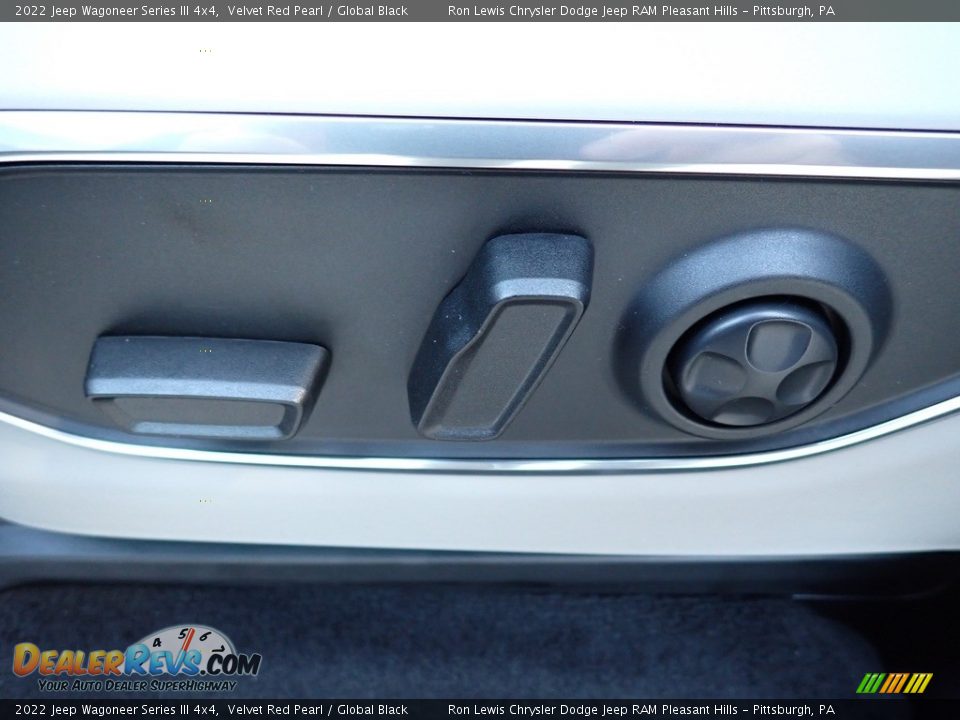 2022 Jeep Wagoneer Series III 4x4 Velvet Red Pearl / Global Black Photo #16