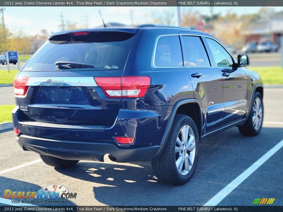 2013 Jeep Grand Cherokee Laredo 4x4 True Blue Pearl / Dark Graystone/Medium Graystone Photo #3