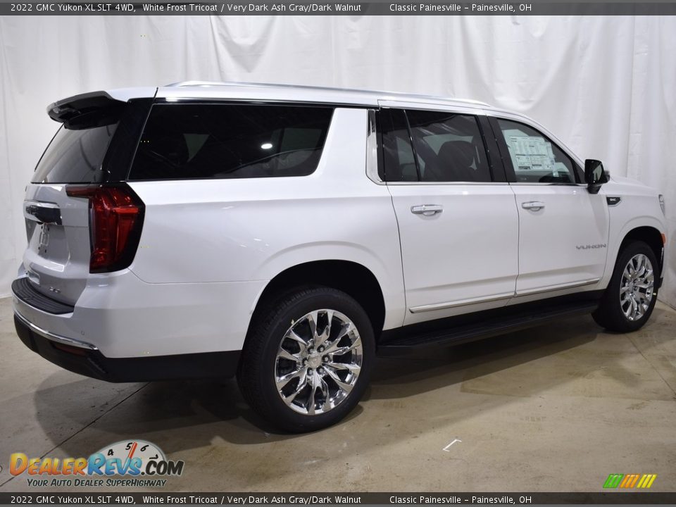 2022 GMC Yukon XL SLT 4WD White Frost Tricoat / Very Dark Ash Gray/Dark Walnut Photo #2