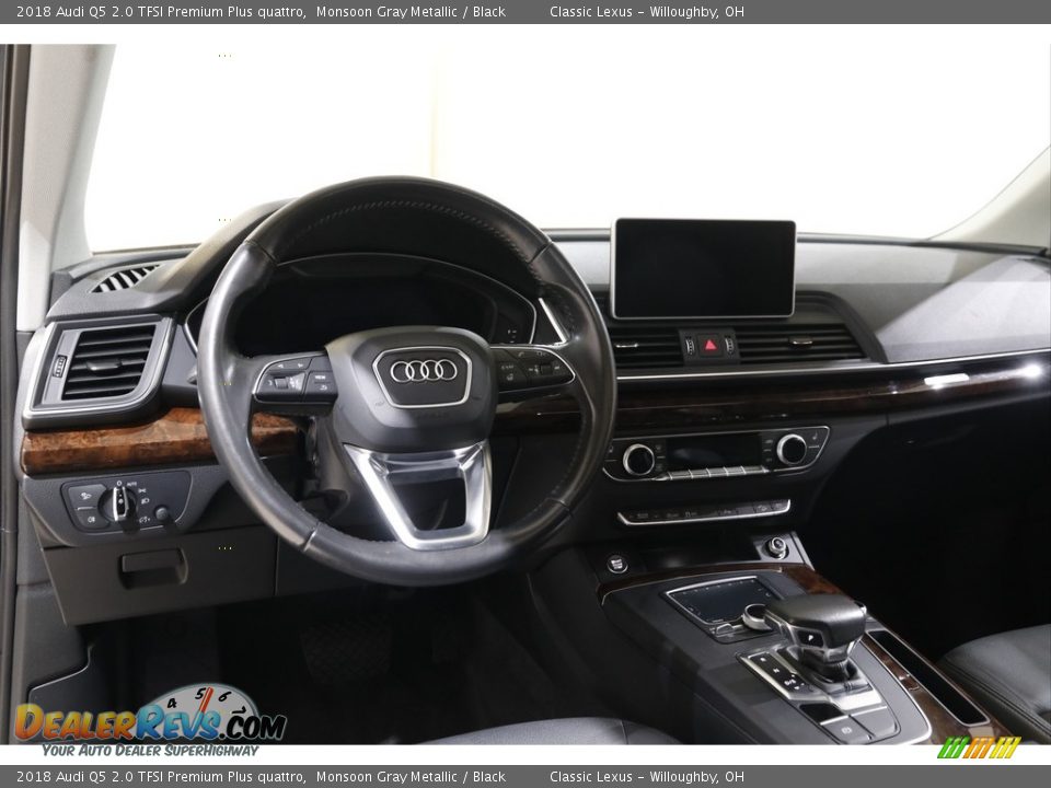 Dashboard of 2018 Audi Q5 2.0 TFSI Premium Plus quattro Photo #6