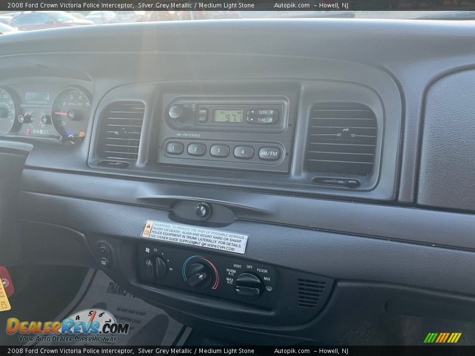 2008 Ford Crown Victoria Police Interceptor Silver Grey Metallic / Medium Light Stone Photo #19