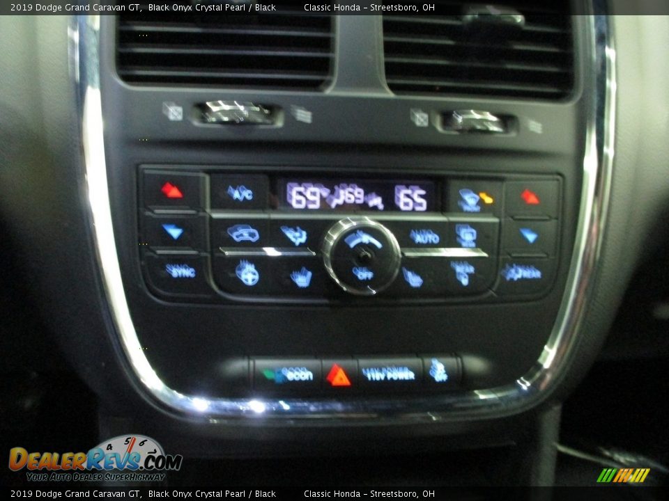 2019 Dodge Grand Caravan GT Black Onyx Crystal Pearl / Black Photo #31